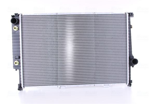 Radiador de esfriamento de motor Nissens 60748A preço, a partir de 225,64 USD
