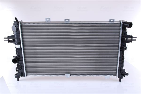 Radiador de esfriamento de motor Nissens 63111A preço, a partir de 117,03 USD