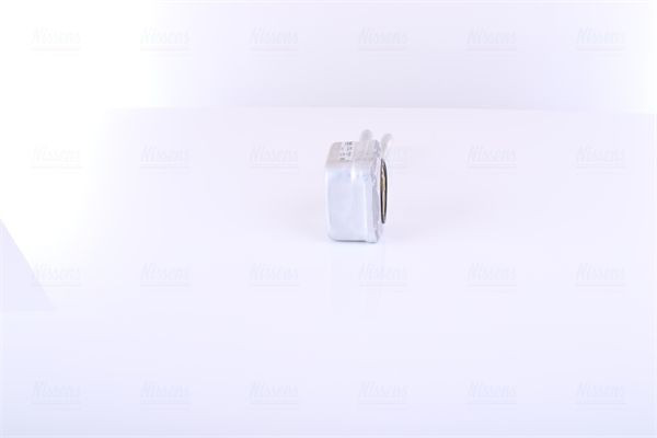 90685 Nissens Radiador de óleo (frigorífico), debaixo de filtro
