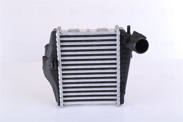 Radiador de intercooler Nissens 96177 preço, a partir de 125,81 USD