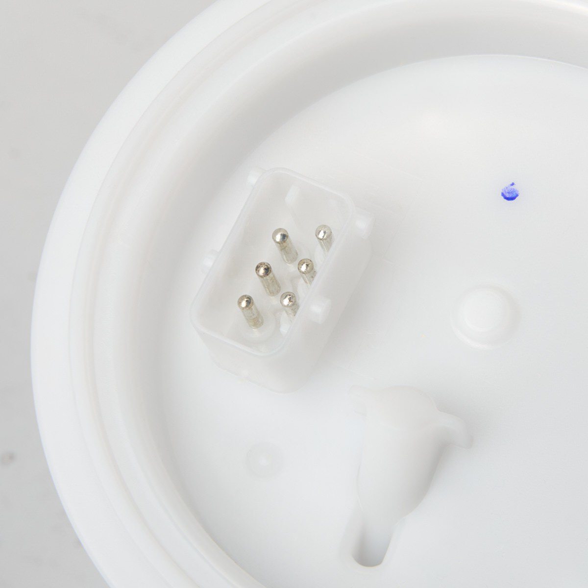 Módulo de bomba de combustível com sensor do nível de combustível Pierburg 703794210 preço, a partir de 158,02 USD