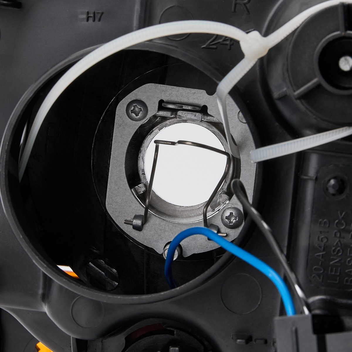 Luz direita Volvo XC90  