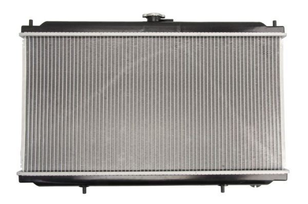 Radiador de esfriamento de motor Nissan Primera  W10