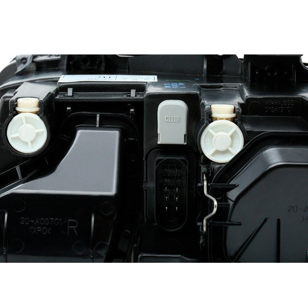 Luz direita Audi A4 B6 8E2
