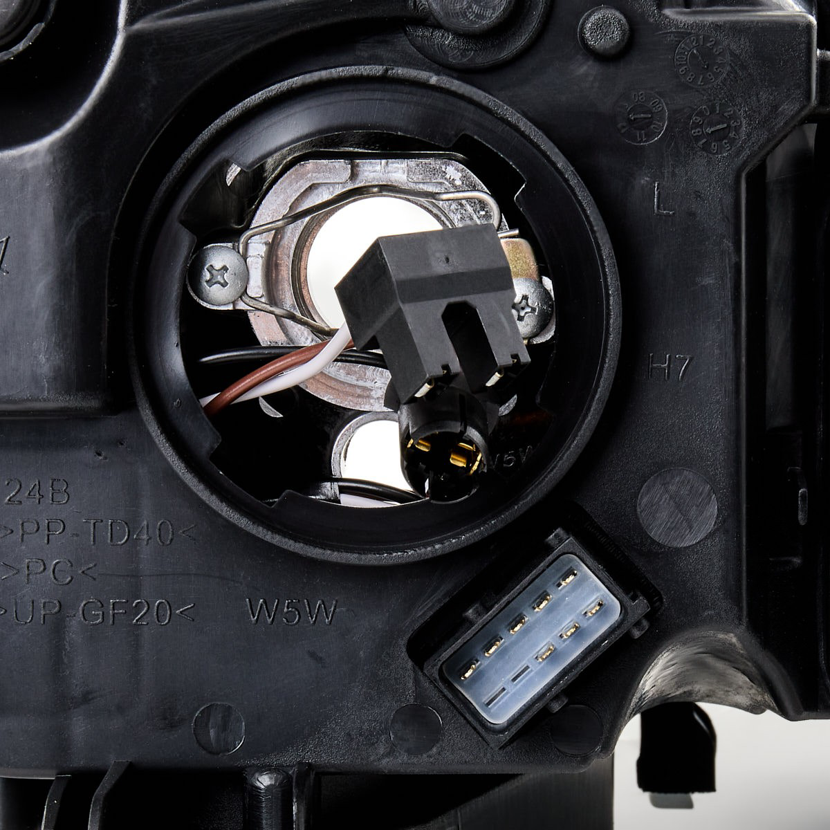 Luz esquerda General Motors 1216293 preço, a partir de 44,84 USD