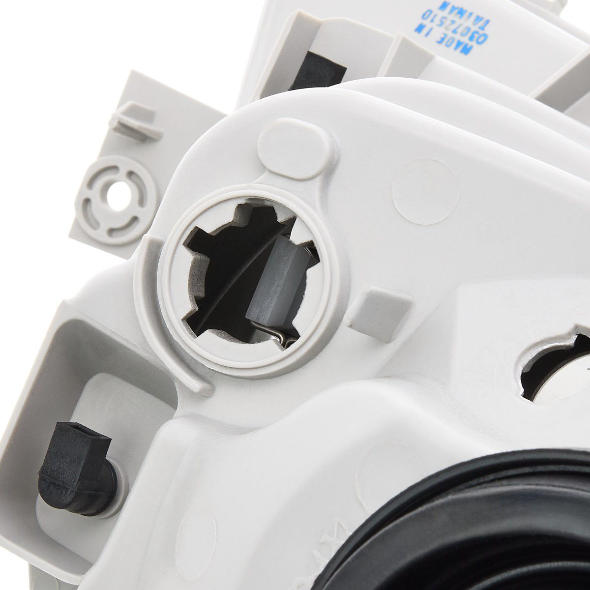 Luz esquerda TYC 200666052 preço, a partir de 63,26 USD