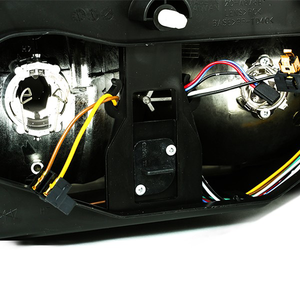 Luz esquerda Renault (RVI) 1337816080 preço, a partir de 66,93 USD