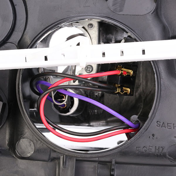 Luz esquerda Volvo XC70 CROSS COUNTRY SZ, LZ