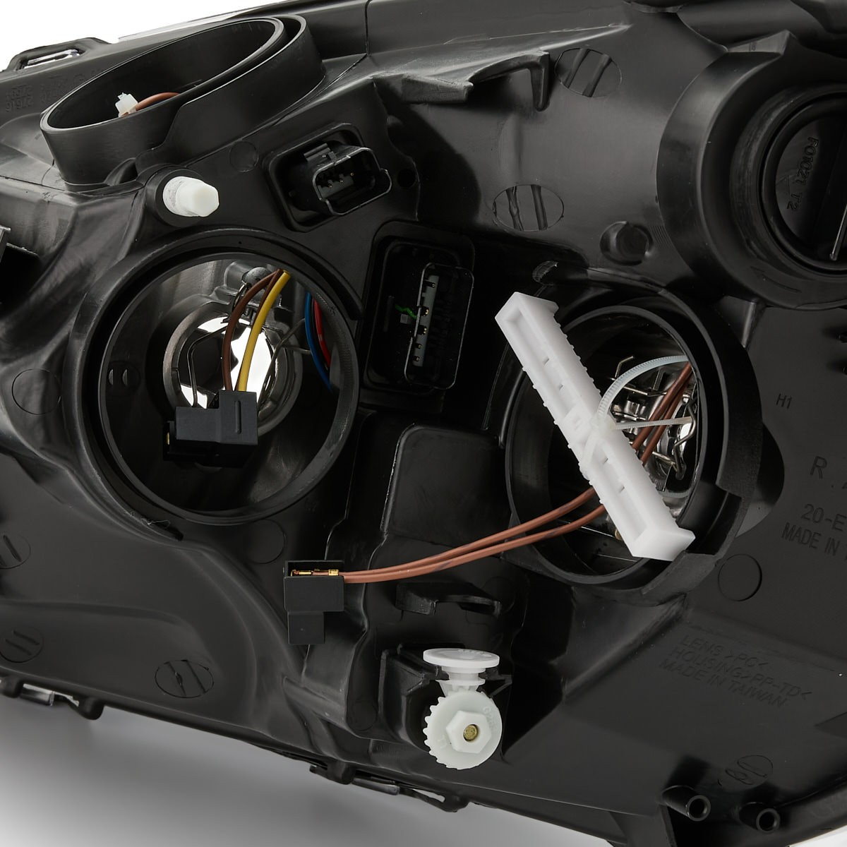 Compre LPO251 Magneti Marelli Luz direita