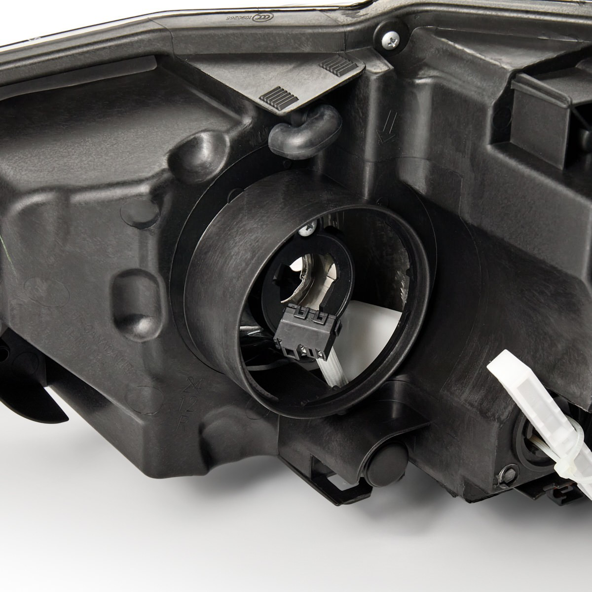 Luz direita Mazda 6  GJ, GL