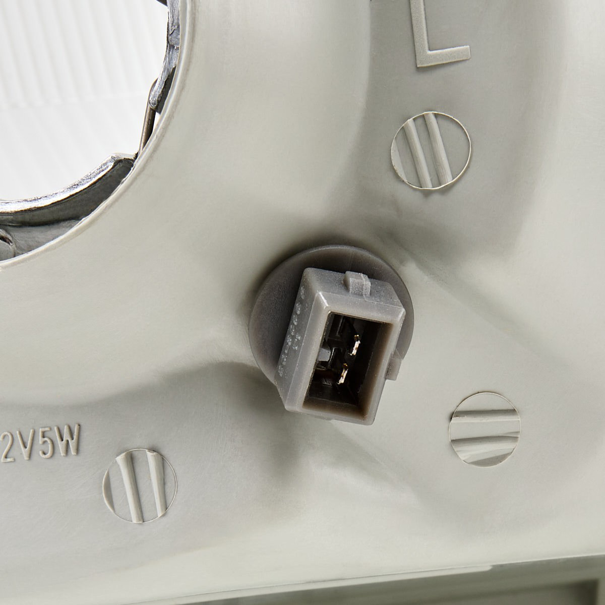 Luz esquerda Magneti Marelli LPB852 preço, a partir de 71,06 USD