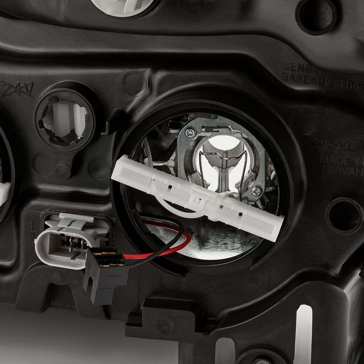 Luz direita Renault Scenic preço, a partir de 9,25 USD