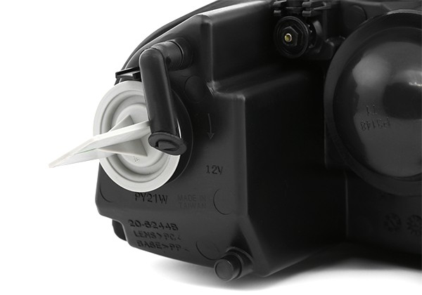 Luz esquerda TYC 206244052 preço, a partir de 99,32 USD