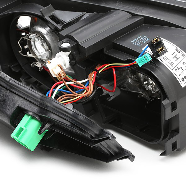 Luz esquerda Ford Mondeo III B4Y