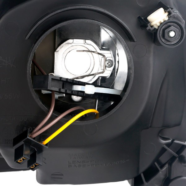 Luz direita TYC 206357052 preço, a partir de 87,33 USD