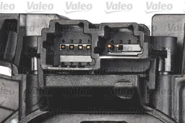 Comutador instalado na coluna da direção, parte central 251677 VALEO