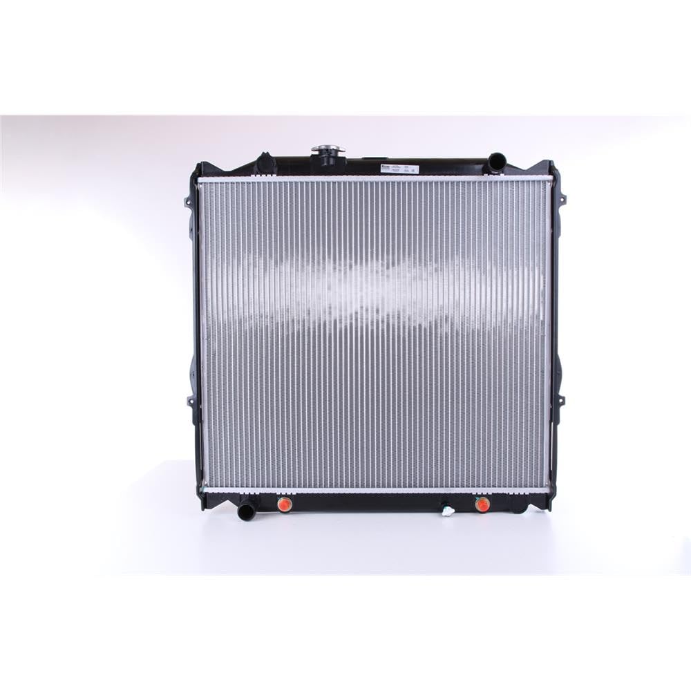 Compre Radiador de esfriamento de motor Toyota Land Cruiser 