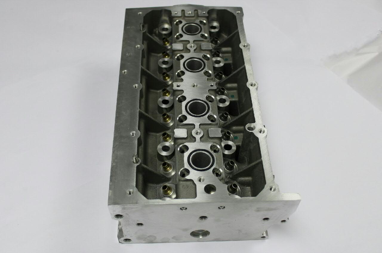 03C103351H VAG Cabeça de motor (CBC)