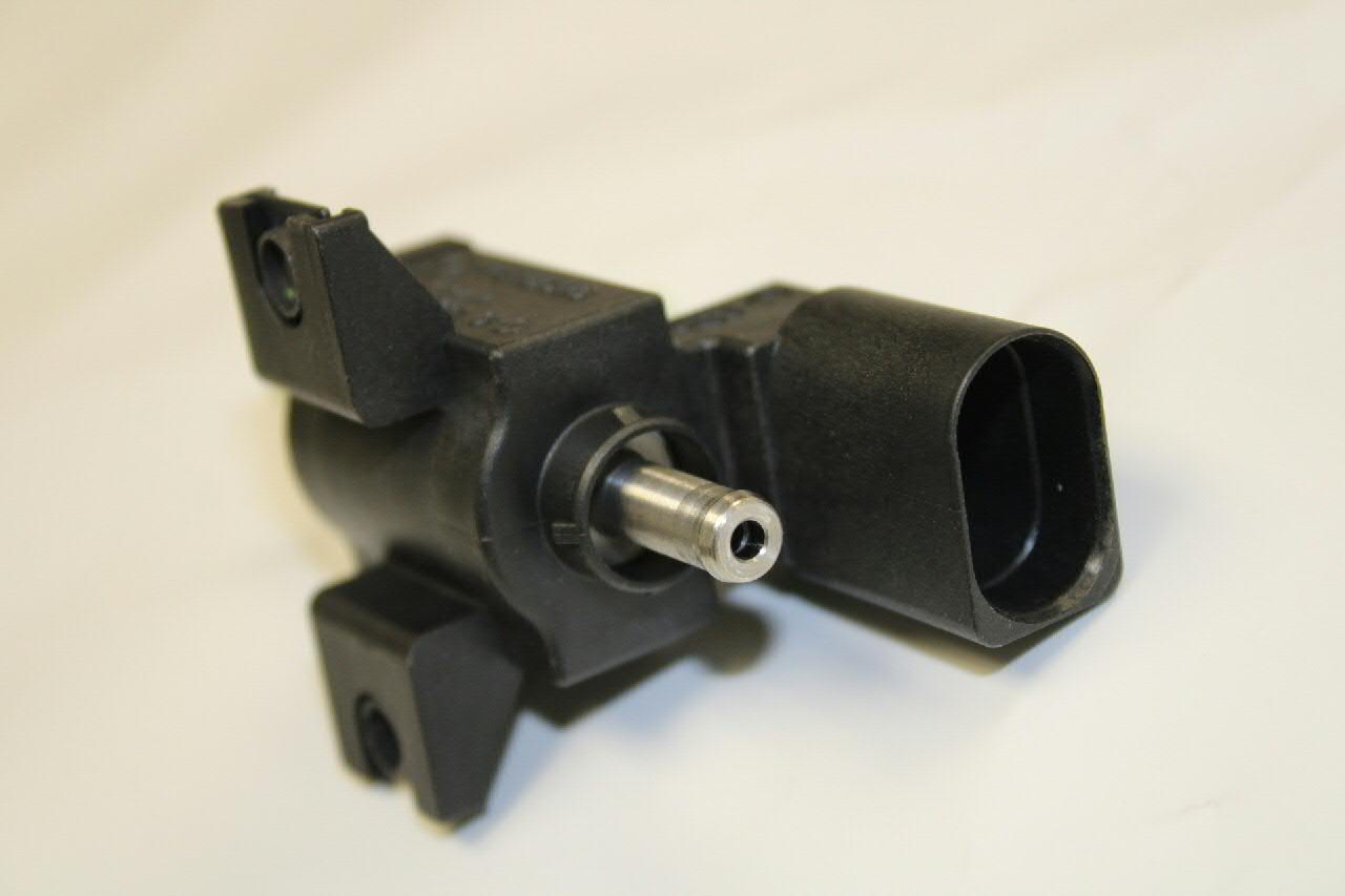 Convertidor de pressão (solenoide) de supercompressão VAG 03C906283B preço, a partir de 46,30 USD