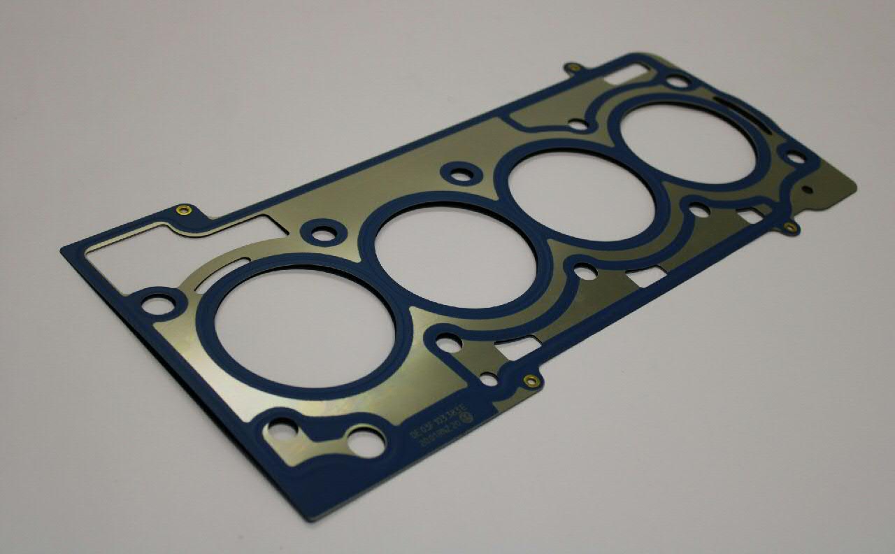 Vedante de cabeça de motor (CBC) VAG 03F103383E preço, a partir de 38,17 USD