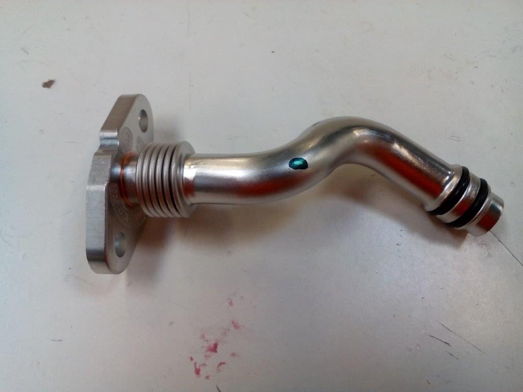 03G145736F VAG Tubo (mangueira) de derivação de óleo de turbina