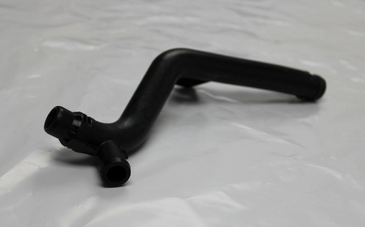 Compre 03L121065K VAG Mangueira (cano derivado) do sistema de esfriamento
