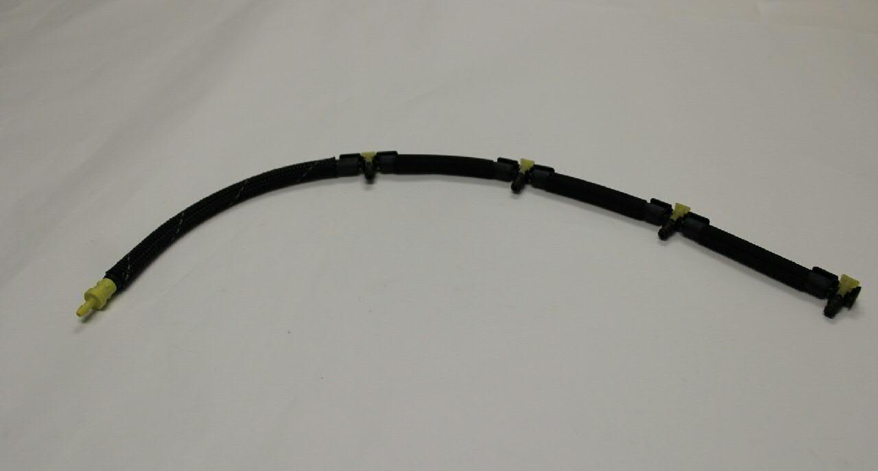 03L130235N VAG Tubo de combustível, inverso desde os injetores