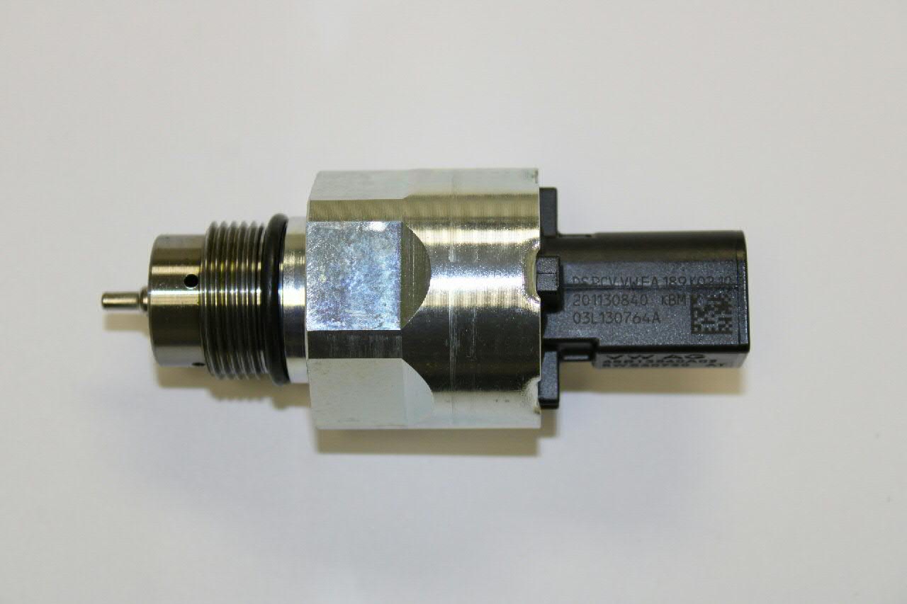 Regulador de pressão de combustível na régua de injectores Skoda Fabia II 5J2, 542, 572, 582