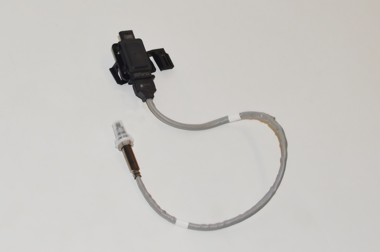 Sensor dianteiro de óxidos de nitrogênio NOX VAG 05L907807AP preço, a partir de 351,34 USD