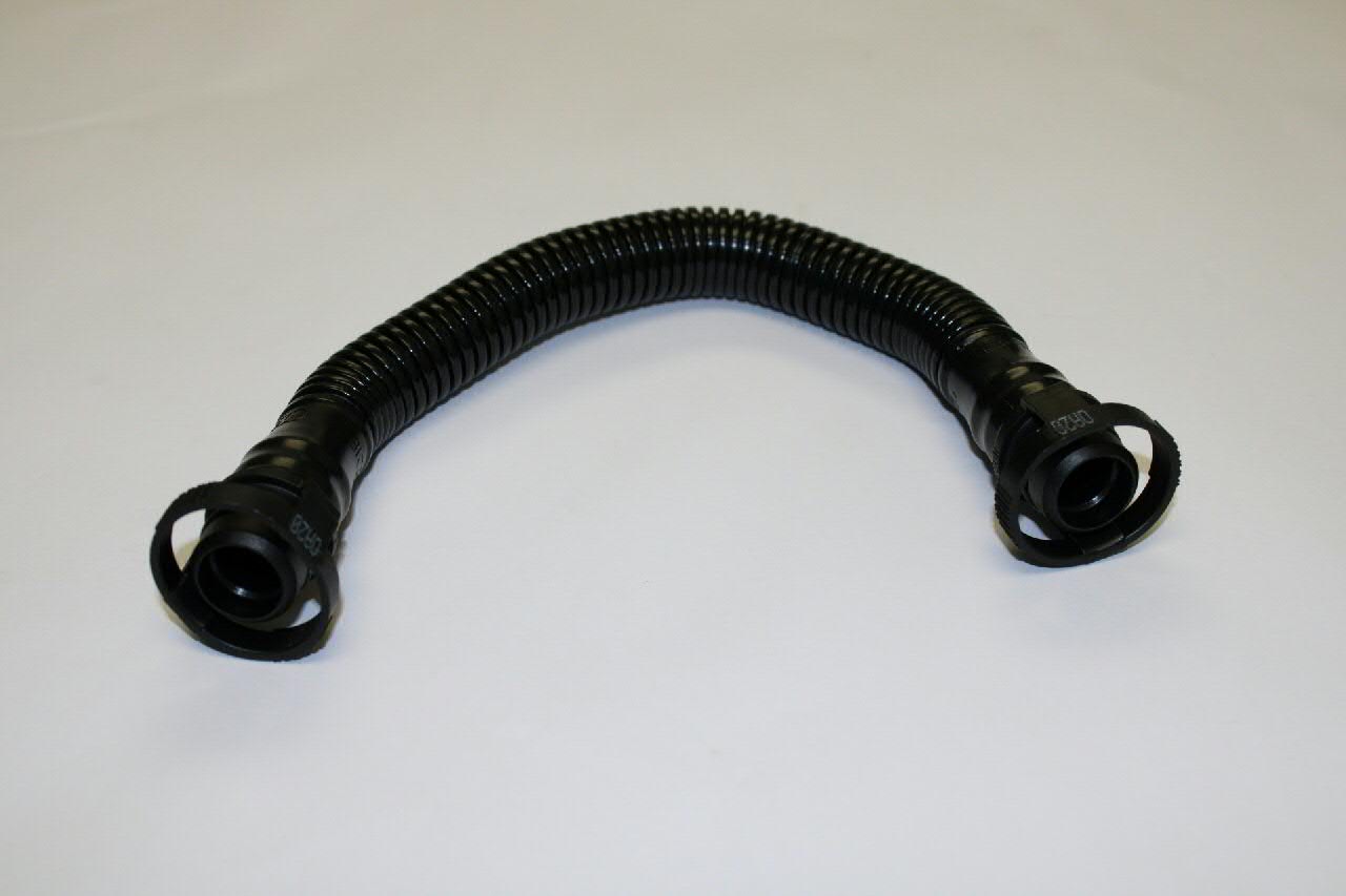 06F103221E VAG Cano derivado de ventilação de cárter (de separador de óleo)