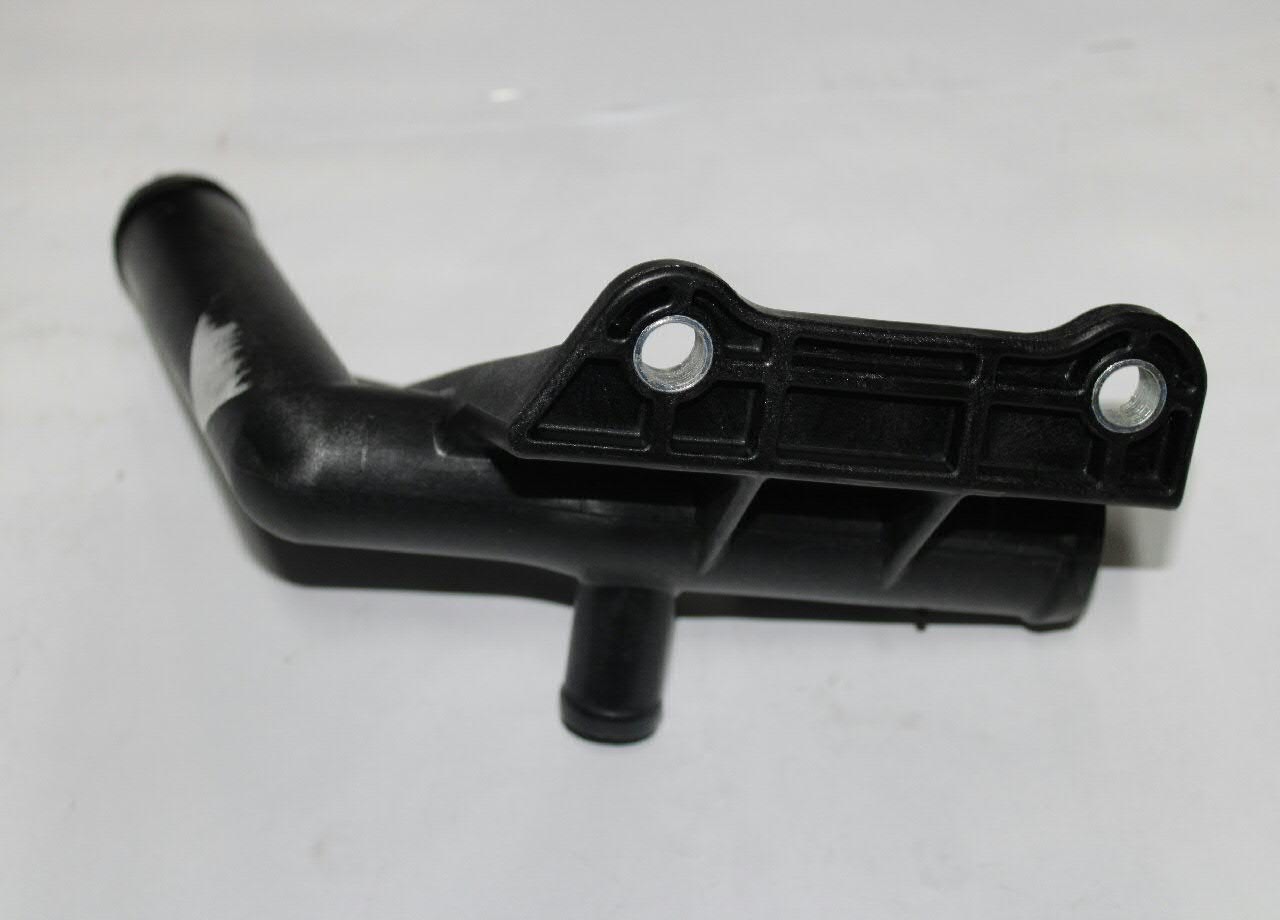076121085A VAG Flange do sistema de esfriamento (união em T)
