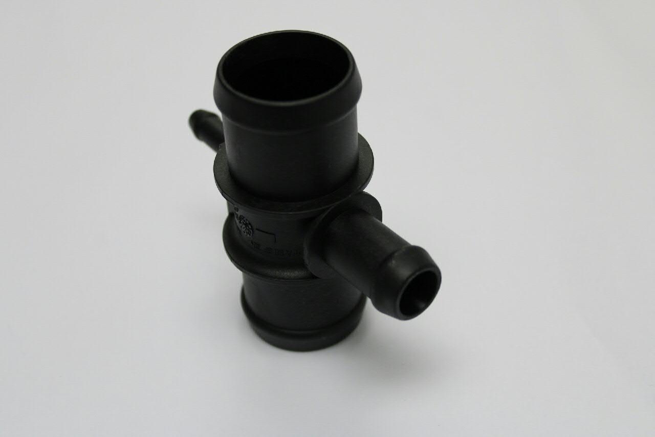 Flange do sistema de esfriamento (união em T) VAG 1K0121087E preço, a partir de 6,03 USD