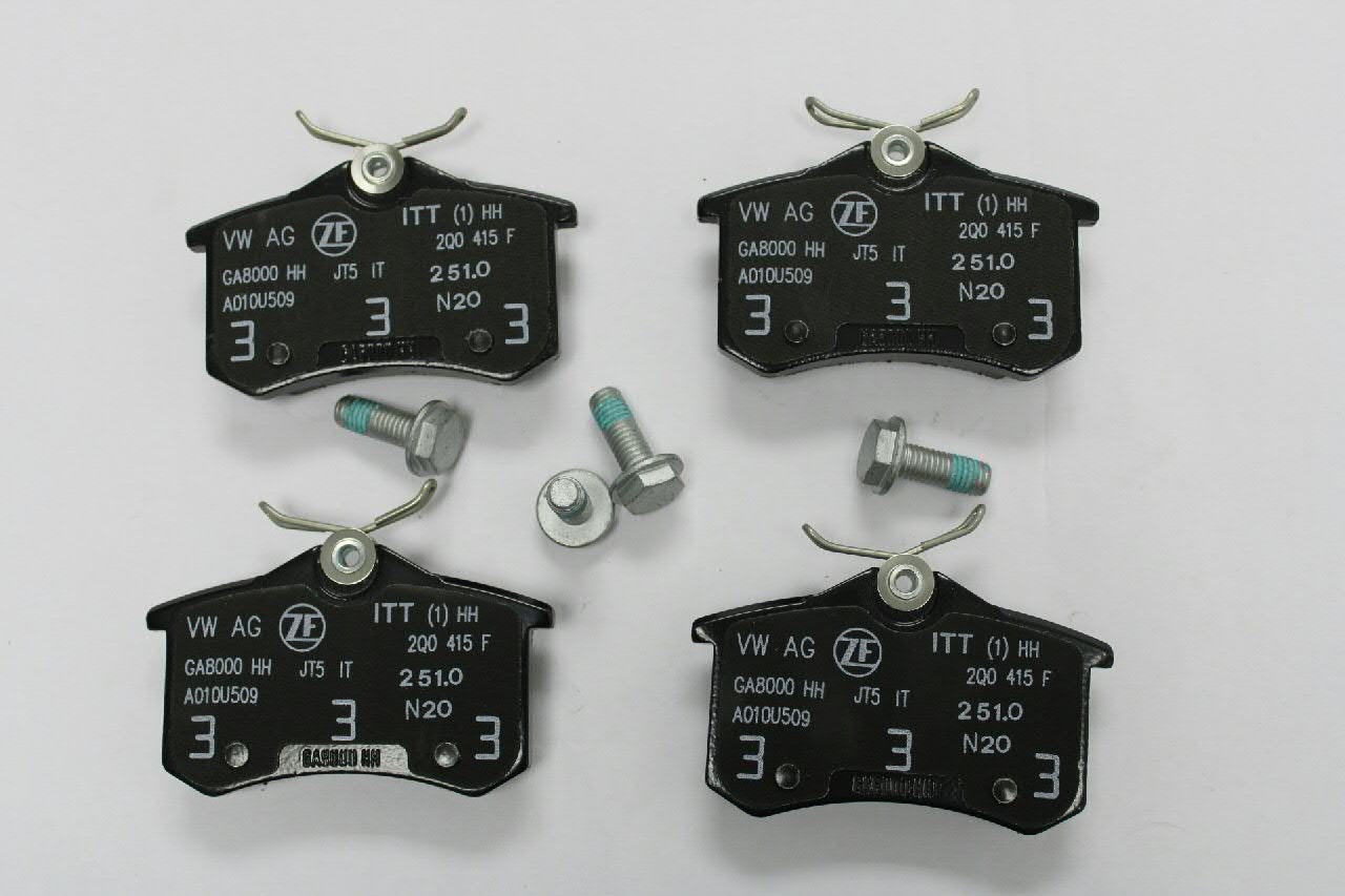 Sapatas do freio traseiras de disco VAG 2Q0698451B preço, a partir de 60,25 USD