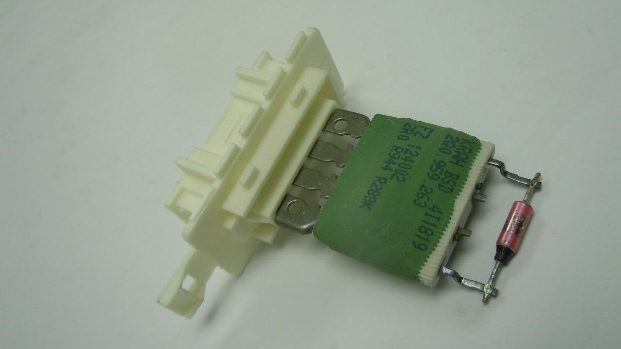 Resistor (resistência) de ventilador de forno (de aquecedor de salão) VAG 2Q0959263 preço, a partir de 25,41 USD