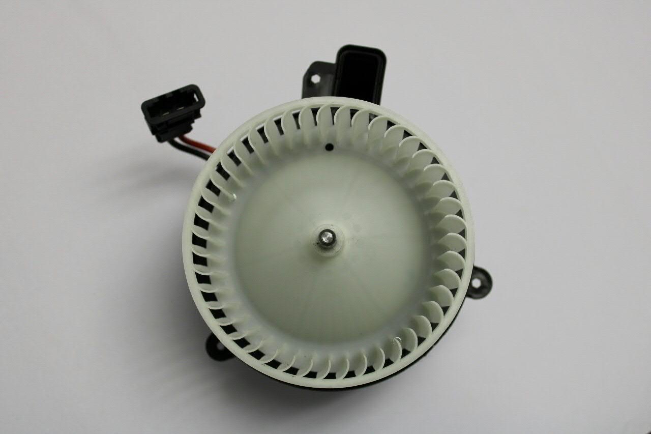 Motor de ventilador de forno (de aquecedor de salão) VAG 2Q2819021 preço, a partir de 78,45 USD