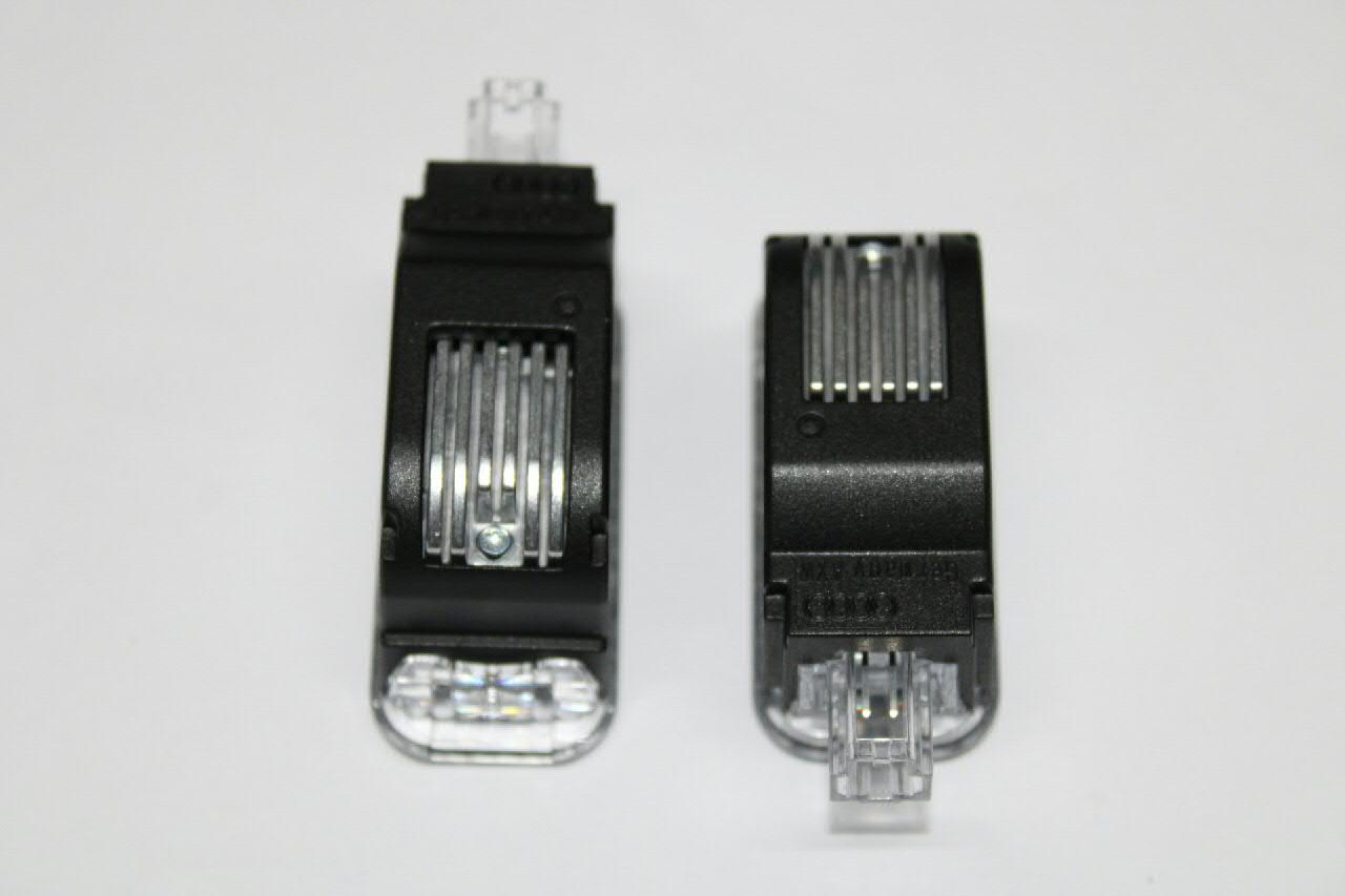 4G0052133G VAG Lâmpada da luz de fundo na porta