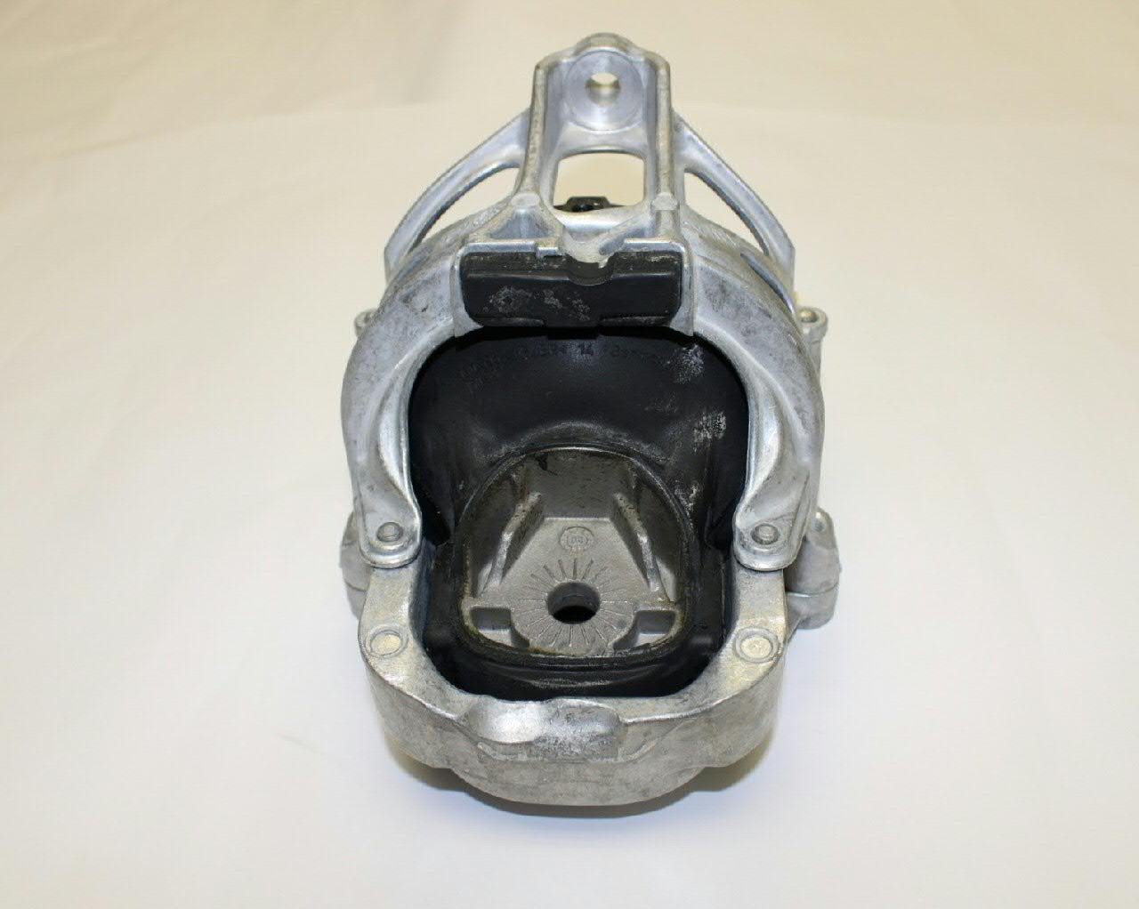 Coxim (suporte) direito de motor 4M0199372FC VAG