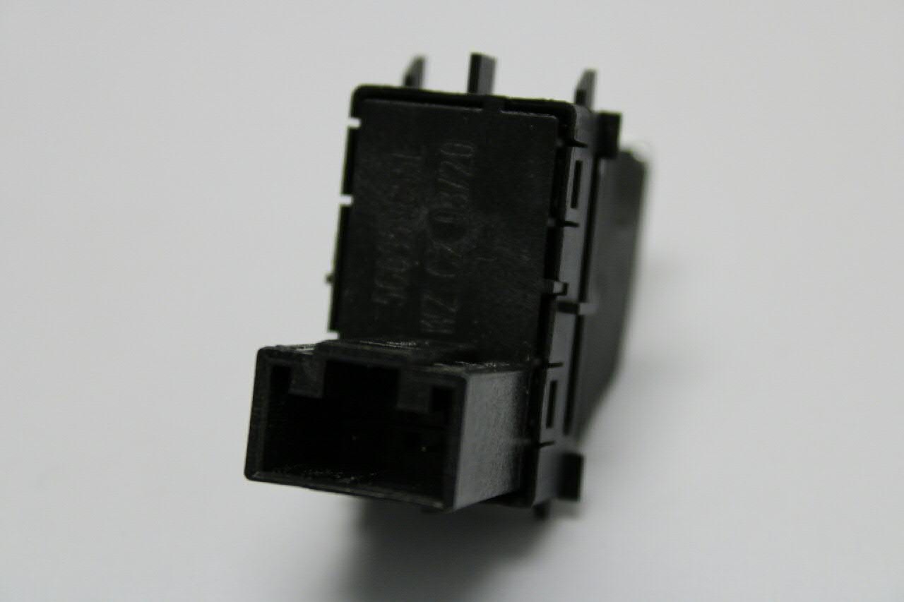 Botão de ativação de limpador pára-brisas de vidro traseiro VAG 5G0959855LWZU preço, a partir de 37,46 USD