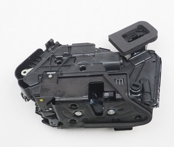 Compre 5NA839016E VAG Fecho da porta traseira direita
