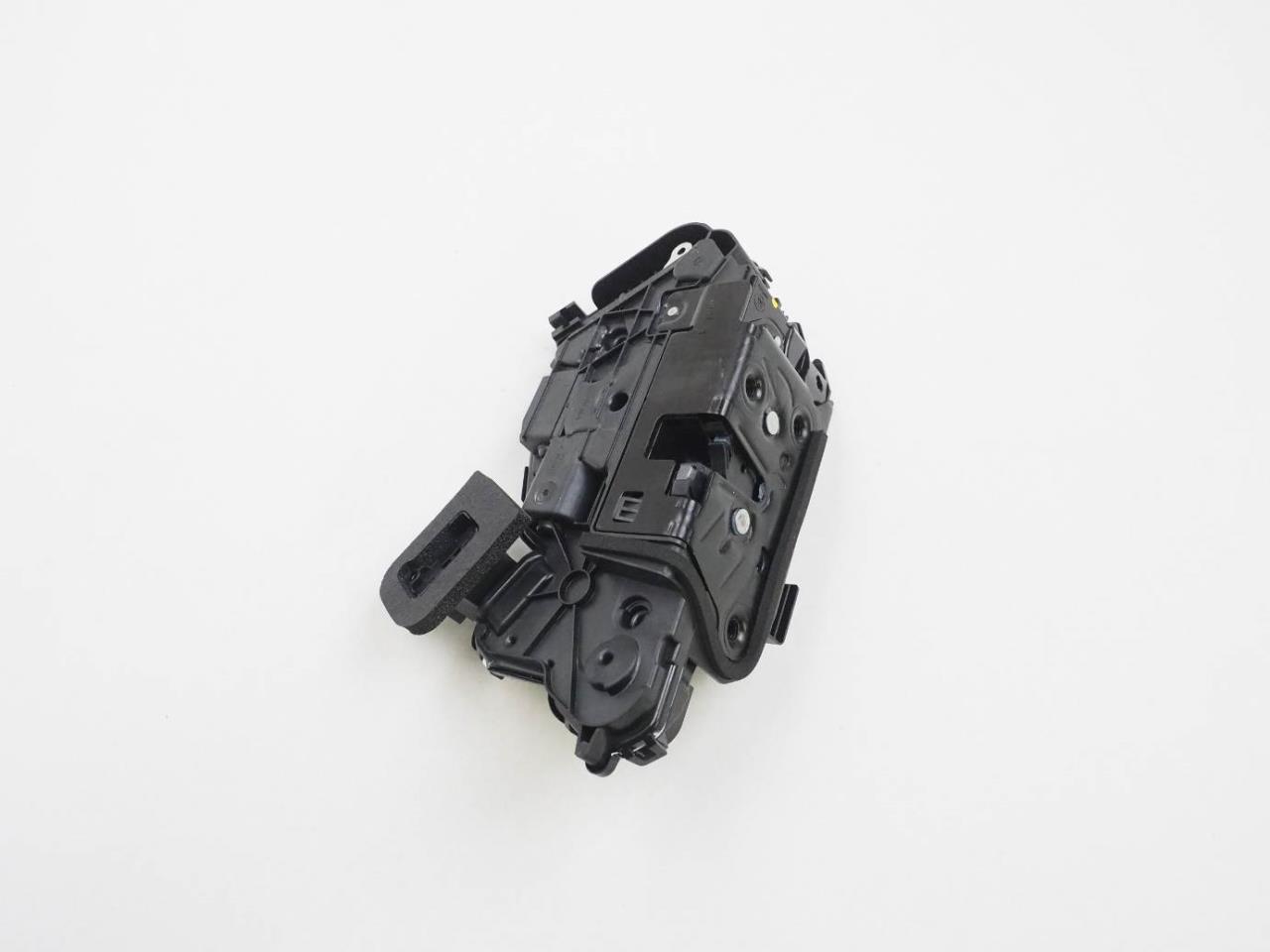 Fecho da porta dianteira esquerda VAG 5NB837015D preço, a partir de 58,53 USD