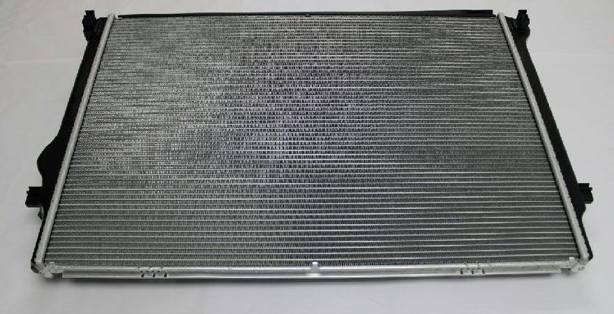 Radiador de esfriamento de motor VAG 5Q0121251GN preço, a partir de 127,83 USD