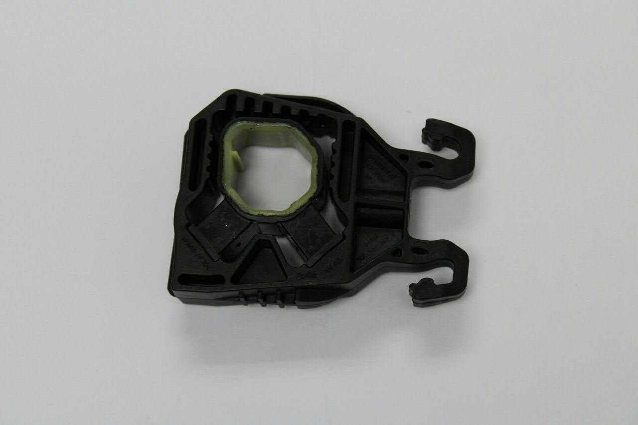 Coxim superior de fixação do radiador VAG 5Q0121367F preço, a partir de 6,74 USD