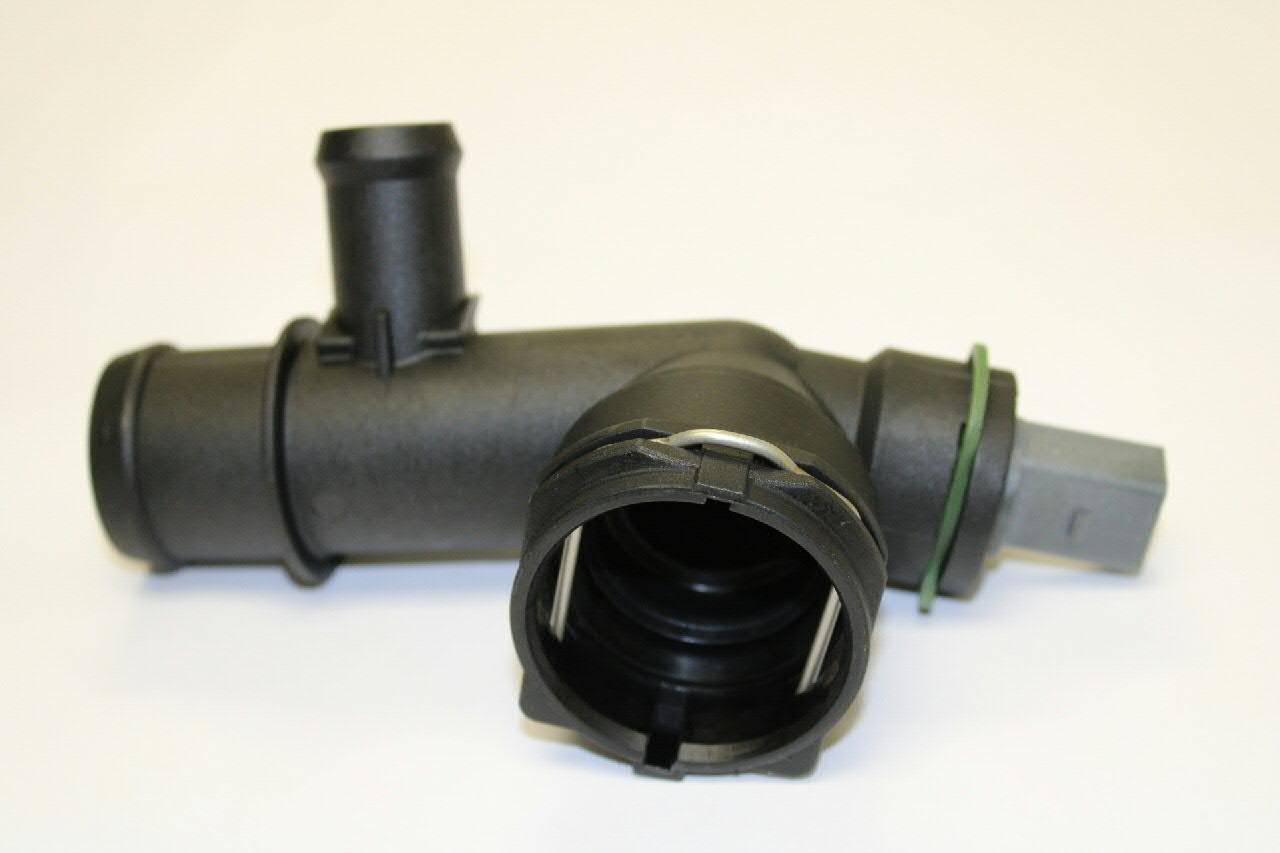 Compre 5Q0122291DS VAG Flange do sistema de esfriamento (união em T)