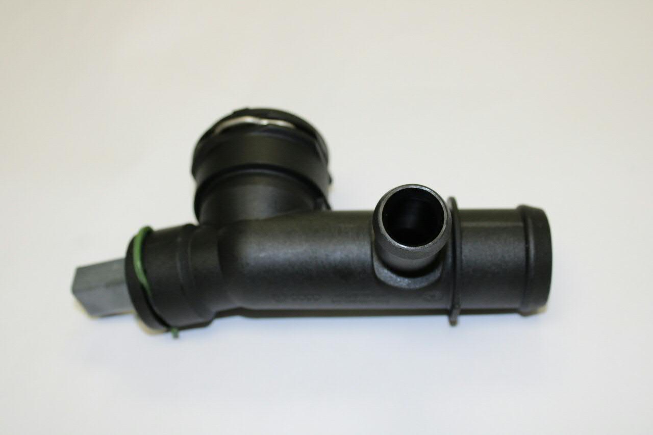 5Q0122291DS VAG Flange do sistema de esfriamento (união em T)