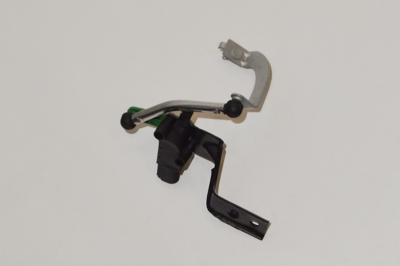 5Q0412522C VAG Sensor dianteiro direito do nível de posição de carroçaria