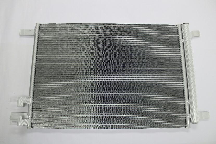 Compre 5Q0816411AR VAG Radiador de aparelho de ar condicionado