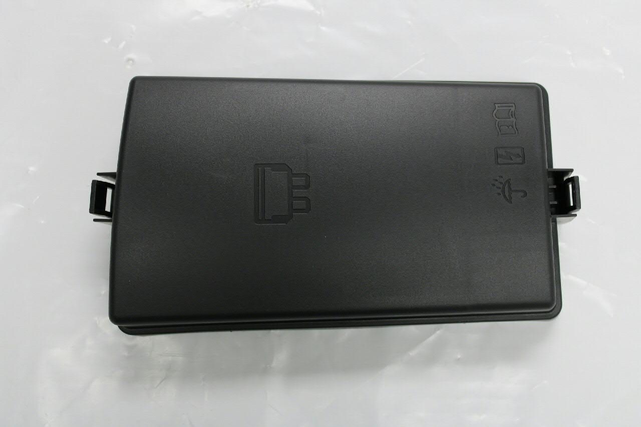 Compre 5Q0937132C VAG Tampa de unidade de dispositivos de segurança
