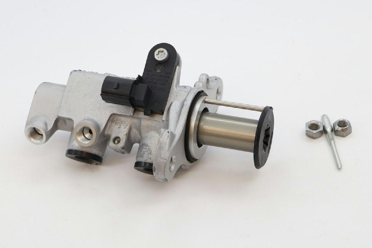 Cilindro mestre do freio para Skoda Octavia III A7 5E3, NL3, NR3
