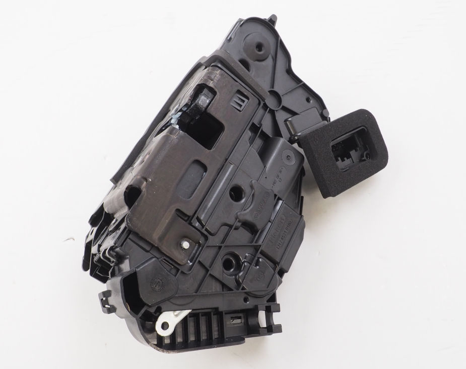 Fecho da porta dianteira esquerda VAG 5TB837015B preço, a partir de 71,12 USD