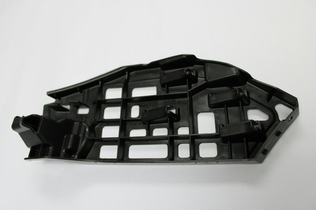 Compre 6Q0807178A VAG Consola do pára-choque dianteiro direito
